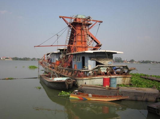 ขายเรือดูดทราย