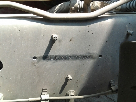 ขายด่วนรถ 10 ล้อ HINO MEGA 500 เครื่อง 260 Euro3 พร้อมถังนมสแตนเลส สภายใหม่มากๆ ขายด่วนรถ 10 ล้อ HINO MEGA 500 เครื่อง 260 Euro3 พร้อมถังนมสแตนเลส สภายใหม่มากๆ