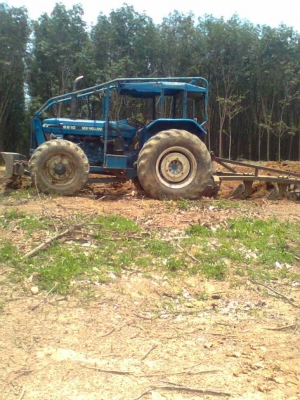 รถไถนาฟอร์ด66102เพลาคาราโร่สวยพร้อมใช้  080-1405528