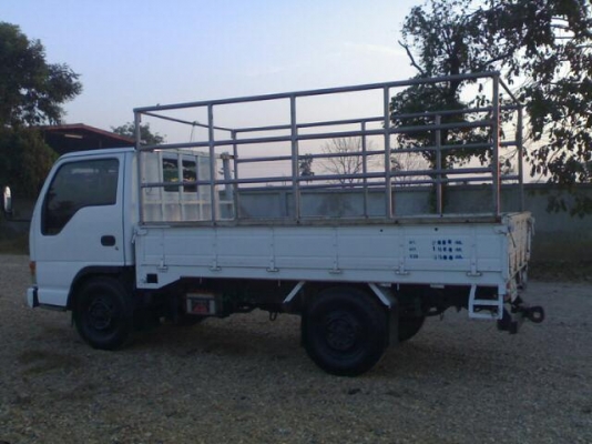 ขาย ISUZU 4 ล้อ 125 แรง หัวการ์นตูน จดทะเบียน 2547 ขาย ISUZU 4 ล้อ 125 แรง หัวการ์นตูน จดทะเบียน 2547