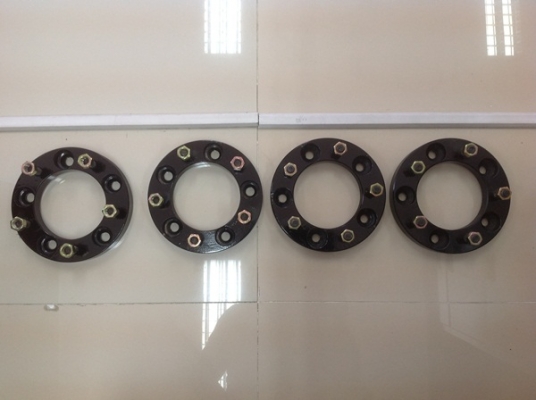 ขาย spacer 5 รู 139.7 ออก 5 รู 139.7 หนา 1 นิ้ว สำหรับ Suzuki