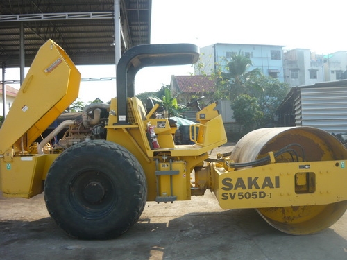 รถบด 10 ตัน Sakai SV505D สภาพใหม่กิ๊บ ชม.การทำงาน เพียง 300 ชม. 087 900-0077