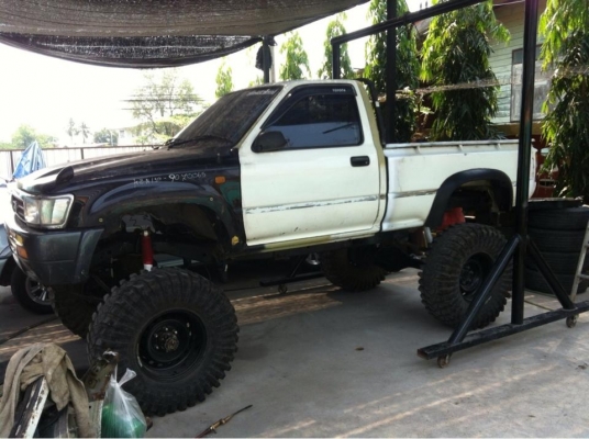 เจ้าของร้อนเงิน Toyota Mighty หัวเดียวหน้า surf 4x4 สูงปรี๊ด ลุยป่า ราคาเบาๆ