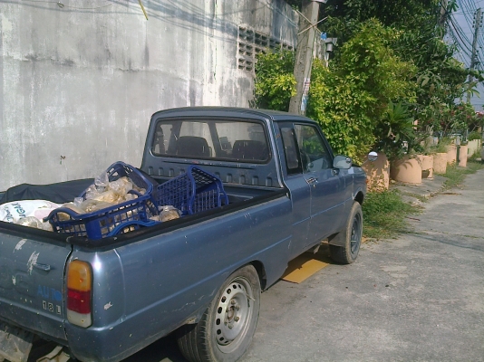 ขายรถมาสด้า แฟมิเลีย 1.4 แค๊ป พร้อมชุดแก๊ส (เครื่องเสีย) 25,000 บาท