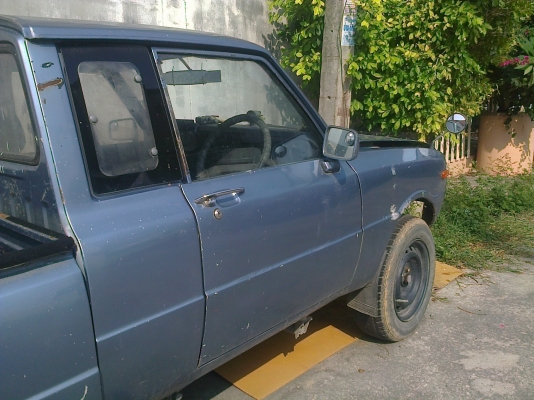 ขายรถมาสด้า แฟมิเลีย 1.4 แค๊ป พร้อมชุดแก๊ส (เครื่องเสีย) 25,000 บาท