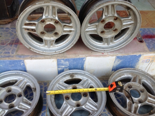 แม็ก4รูขอบ14...5 วง แม็ก4รูขอบ14...5 วง