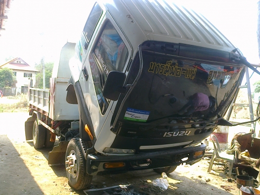ISUZU DECA 205 HP 6HL1 หกล้อดั๊มพ์ กระบะดั๊มพ์เหล็ก 6 ตันยิงหน้าสภาพสวย เครื่องแน่นแรงดี หัวเก๋งสีบางเดิมภายในเก๋งคอนโซลสวยครบ แอร์เย็น พ.เพาเวอร์ ก.ไฟฟ้า เบรคทริ๊ปฟี้ ช่วงล่างคัชซีสวยไม่มีดาม เอกสารทะเบียนภาษีเต็มครบไม่มีขาดพร้อมโอน ราคาต่อรองได้ครับ