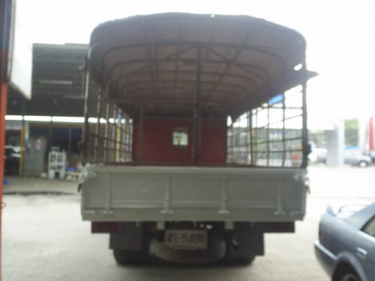 ISUZU NPR รถบรรทุก 6 ล้อ 130 แรงม้า รถออกห้าง