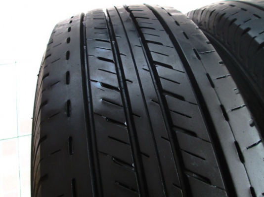 ขายยาง BRIDGESTONE R611 205-70-15 ปี15 สวยๆ (1คู่)