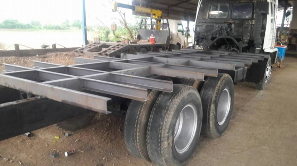 ร๊อคสะเดิด 175 เพลาเดียว  (กำลังจะต่อกระบะเทรนเลอร์รถเกี่ยว ) ถ้าไม่เอาแพรถเกี่ยวก็ได้ หัวคัชชี 45