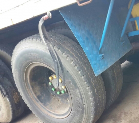 จองแล้วครับ สิบล้อ มิตซู FN516MA195เพาเดียว พื้นเรียบ ช่วงยาว6.50ม สภาพดีสวย แอร์เย็นๆพร้อมใช้งาน ทะเบียนพร้อมโอน