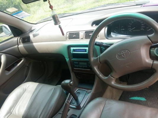 toyota camry ตัวท๊อป สีบรอนฟ้า