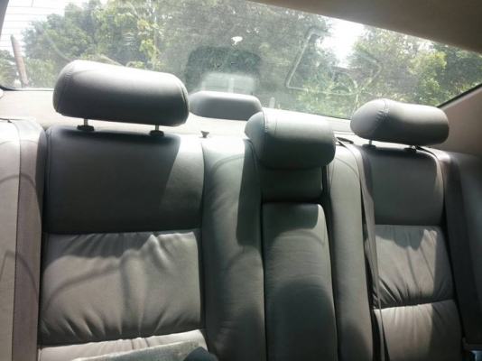 toyota camry ตัวท๊อป สีบรอนฟ้า