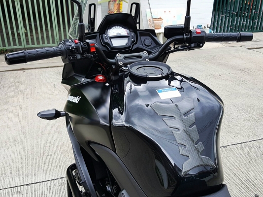 ขาย Kawasaki Versys 650 ปี 2015 วิ่งน้อย ไมล์ 9,xxx แท้ สภาพสวยๆครับ