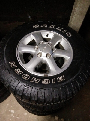 ล้อ DMAX ขอบ16 ยางMAXXIS BIGHORN 245/75/16 ปี09