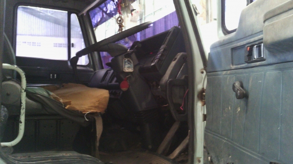 ขายรถเทเลอร์  ISUZU  2  เพลา