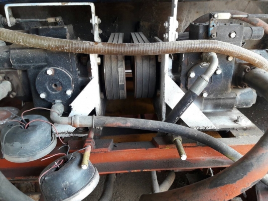 ขาย195,000 รถเกี่ยวรองกระสอบ เกษตรพัฒนา หนุ่มไวไฟ เครื่องIsuzu. 195Hp. ช่วงล่าง10ปั้มไดกิ้นแยก22 ขาย195,000 รถเกี่ยวรองกระสอบ เกษตรพัฒนา หนุ่มไวไฟ เครื่องIsuzu. 195Hp. ช่วงล่าง10ปั้มไดกิ้นแยก22