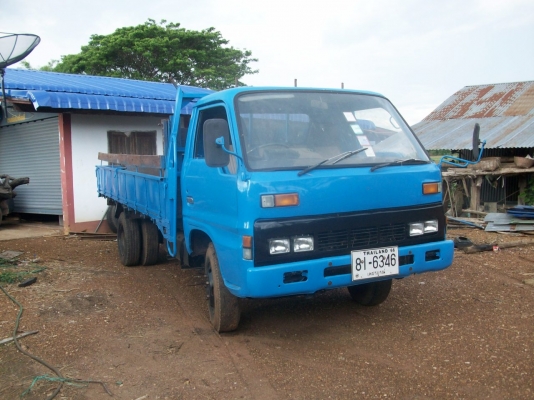 ขาย 6 ล้อ 100 แรง พร้อมใช้ ทะเบียนพร้อมโอน ราคานี้งดต่อลอง