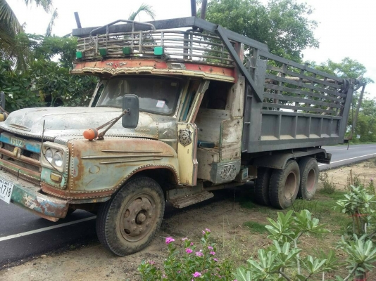 รถสิบล้อดั้ม2เพลา