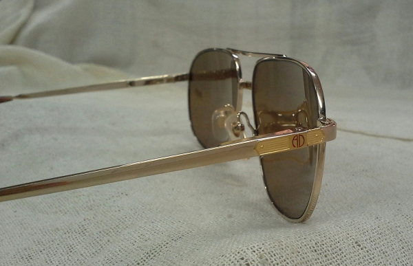 แว่นตาฝรั่งเศสเทพบุตรสุดหล่อ  ALAIN DELON made in France 20KGP  เวรี่บิ๊กไซซ์!