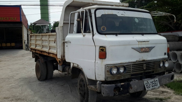 ขายรถดั้ม6ล้อKM เครื่อง4สูบ117แรง ทะเบียน ม.79 ขายตามสภาพ