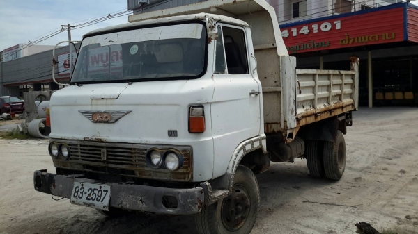 ขายรถดั้ม6ล้อKM เครื่อง4สูบ117แรง ทะเบียน ม.79 ขายตามสภาพ