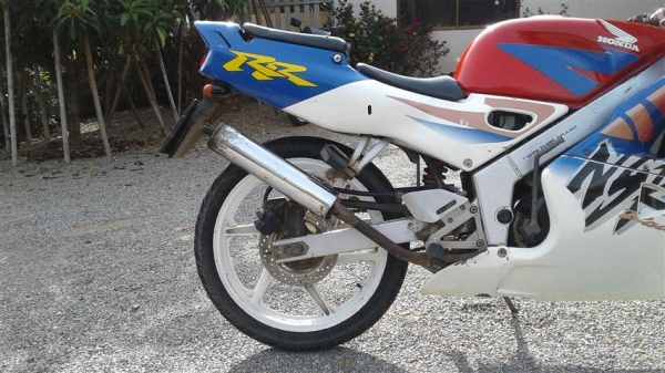 ขาย NSR150RR มีเล่มชุดโอนตามเองภาษีขาดเครื่องดีวาล์วเปิดเหมาะเอาไปปั้นต่อ ขาย 8900 บาท