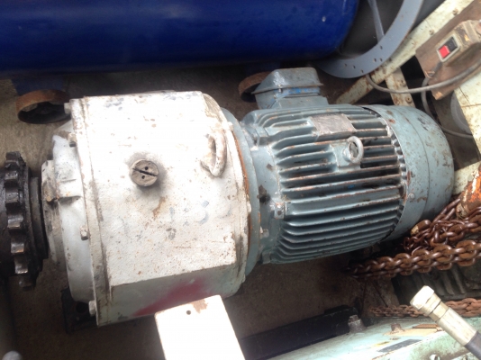 ขายมอเตอร์เกียร์ Teco 15HP. 380V อัตราทด 1:30 สภาพดี วิ่งนิ่ม พร้อมใช้งาน ขายมอเตอร์เกียร์ Teco 15HP. 380V อัตราทด 1:30 สภาพดี วิ่งนิ่ม พร้อมใช้งาน