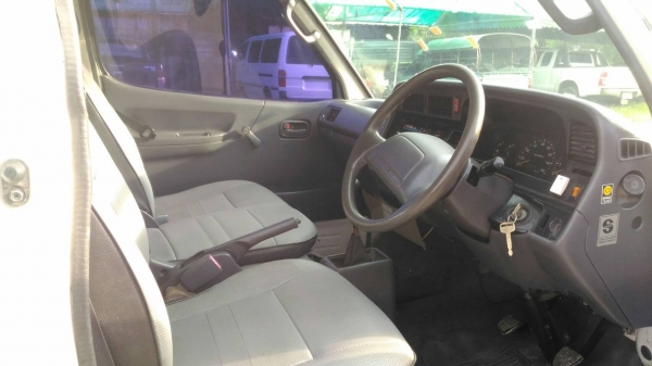 รถตู้ Toyota Hiace 1999