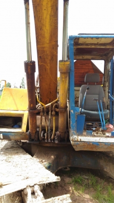 ขาย 255,000 KOMATSU pc120-3 เครื่อง ISUZU 6BD1เครื่องดี ปั้มแรง ช่วงล่างดีรถสวยพร้อมใช้ 090-772-3710 090-772-3708