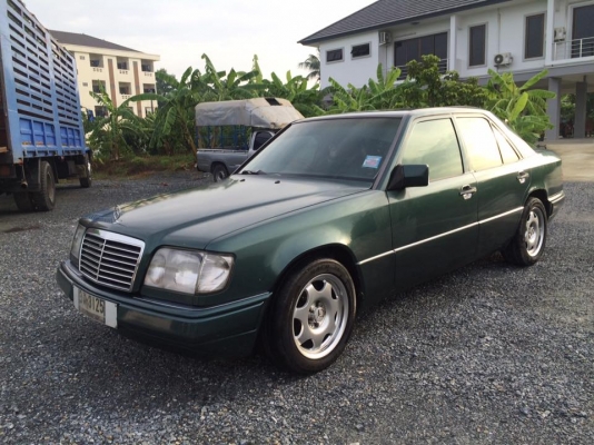 ขาย benz E200 สีเขียว ปี95 เครื่องเดิมไม่เคยแก๊ส