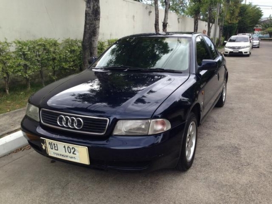 Audi A4 ปี97 ติดแก๊สหัวฉีด เกียร์ออโต้ 0804465223