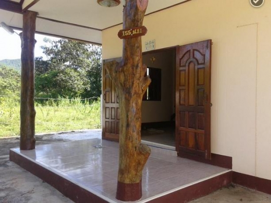 ขายบ้านพร้อมที่ดิน อยู่ข้างค่ายทหารศรีสองรัก ต.ศรีสองรัก อ.เมือง จ.เลย ถนนเส้นเชียงคาน-เมืองเลย