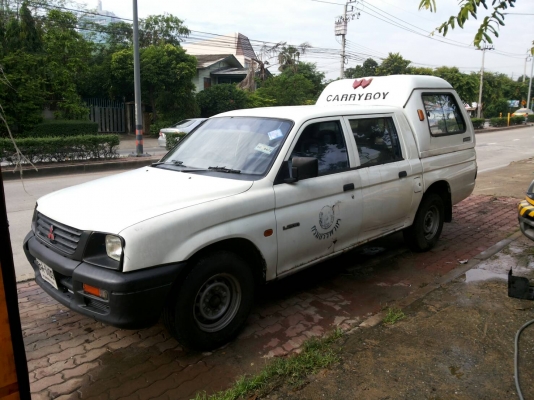 STRADA 4 ประตู มือเดียว ดีเซลเดิม 2500 cc