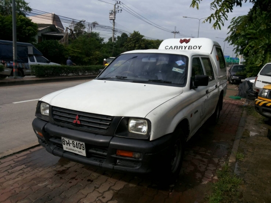 STRADA 4 ประตู มือเดียว ดีเซลเดิม 2500 cc