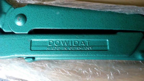 ขายคอม้ารุ่นมีคิ้วDOWIDAT Made in Germany. ขนาดปากจับ3"งานใหม่เก่าเก็บ ขายคอม้ารุ่นมีคิ้วDOWIDAT Made in Germany. ขนาดปากจับ3"งานใหม่เก่าเก็บ
