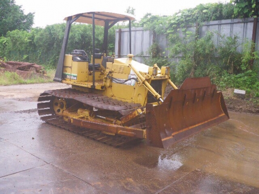 ขายแทรคเตอร์ MITSUBISHI BD2G  มาใหม่  สภาพสวยมากๆๆ     เครื่องปั๊มดี  โซ่ดี   ระบบคล่อง  สนใจโทร  089-7462641  เจ๊สุวรรณีจ้า..