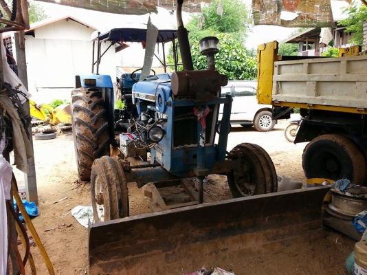 ขายรถไถฟอร์ต 6600 เสื้อลาย อุปกรณ์ ดันหน้า ผานหลัง สภาพสวยพร้อมใช้งาน เอกสารพร้อมโอน ราคา450,000 สนใจโทร 090-8588220คุณนะ 093-3258446คุณบิว หรือเข้าดูสินค้าอื่นๆได้ที่ www.narong2truck.com หรือ www.truck.in.th/498 หรือเพจFacebook ณรงค์ ซื้อขายรถมือสอง (เว