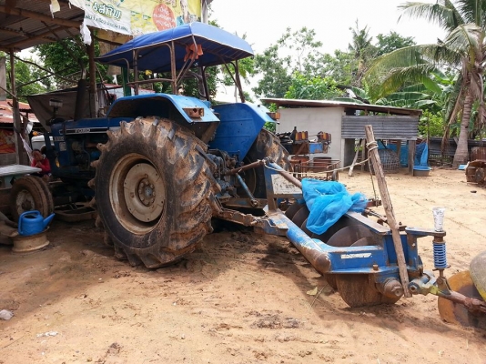 ขายรถไถฟอร์ต 6600 เสื้อลาย อุปกรณ์ ดันหน้า ผานหลัง สภาพสวยพร้อมใช้งาน เอกสารพร้อมโอน ราคา450,000 สนใจโทร 090-8588220คุณนะ 093-3258446คุณบิว หรือเข้าดูสินค้าอื่นๆได้ที่ www.narong2truck.com หรือ www.truck.in.th/498 หรือเพจFacebook ณรงค์ ซื้อขายรถมือสอง (เว