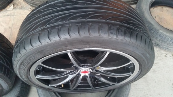 ขายล้อNINJA VR01 17 หน้า7 4รู100-114 พร้อมยาง 4 ล้อ