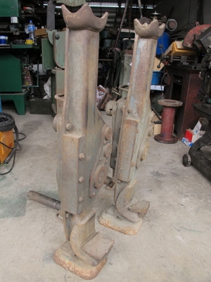 ขายแม่แรงปั้นจั่นBRANO ขนาดใหญ่ของเชคโกสโลวาเกีย ขายแม่แรงปั้นจั่นBRANO ขนาดใหญ่ของเชคโกสโลวาเกีย