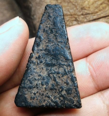 พระผงสุพรรณ คราบเก่าเนื้อสวยมากๆ พระบ้านพระหิ้ง