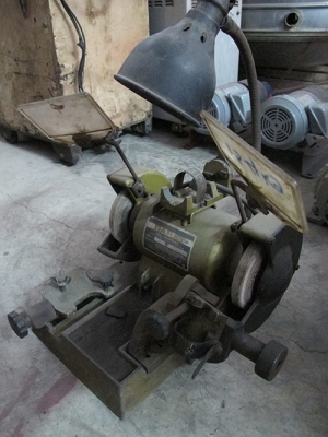 ขายเครื่องลับดอกสว่าน DAREX ของอเมริกาแท้ใช้ไฟบ้านปกติ ขายเครื่องลับดอกสว่าน DAREX ของอเมริกาแท้ใช้ไฟบ้านปกติ