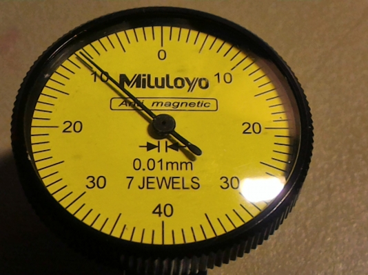 ไดอัลเกจแบบขากระดกขึ้น - ลง ยี่ห้อ mitutoyo ใช้ตั้งศูนย์ได้ทั้งด้านนอกและนอก