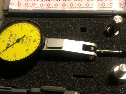 ไดอัลเกจแบบขากระดกขึ้น - ลง ยี่ห้อ mitutoyo ใช้ตั้งศูนย์ได้ทั้งด้านนอกและนอก