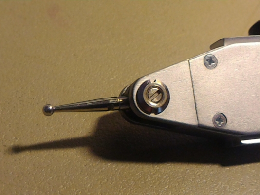 ไดอัลเกจแบบขากระดกขึ้น - ลง ยี่ห้อ mitutoyo ใช้ตั้งศูนย์ได้ทั้งด้านนอกและนอก