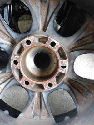 ขอบ17นิ้ว6รู พร้อมยาง สวยๆ 4 ล้อ ราคา 7800 บาท ขอบ17นิ้ว6รู พร้อมยาง สวยๆ 4 ล้อ ราคา 7800 บาท