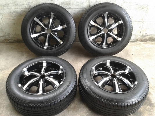 ขอบ17นิ้ว6รู พร้อมยาง สวยๆ 4 ล้อ ราคา 7800 บาท