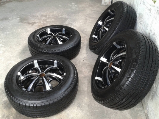 ขอบ17นิ้ว6รู พร้อมยาง สวยๆ 4 ล้อ ราคา 7800 บาท ขอบ17นิ้ว6รู พร้อมยาง สวยๆ 4 ล้อ ราคา 7800 บาท