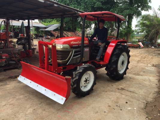 สินค้าเข้าใหม่ ขายรถไถยันม่าร์ EF453 T พร้อมอุปกรณ์ ดันดินหน้า และผานพรวน cmt รถสวยสภาพพร้อมลุยงานขายราคา 318000 บาท.  สนใจโทร 0819136451 หรือสอบถามทาง line:id bow 6451 บริการจัดส่งฟรีทั่วไทย